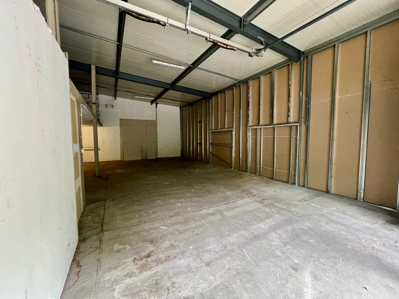 Commercial à louer à Nazareth - photo 1