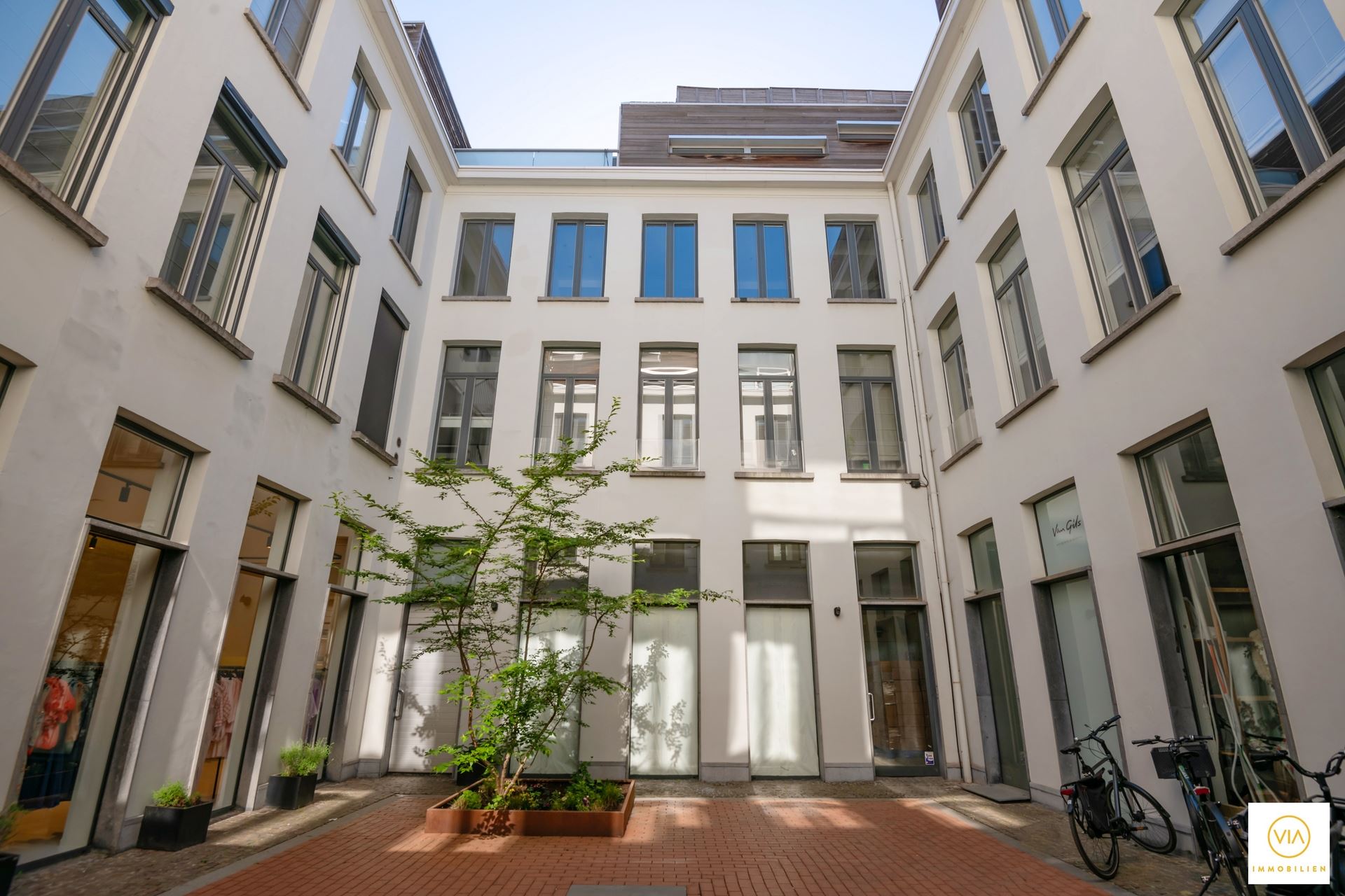 Apartment for rent in Antwerp with 2 bedrooms - photo 2