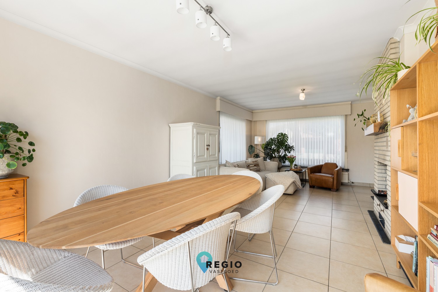 Uitstekend gelegen 4 slaapkamer gezinswoning met ruime tuin te Hansbeke - foto 4