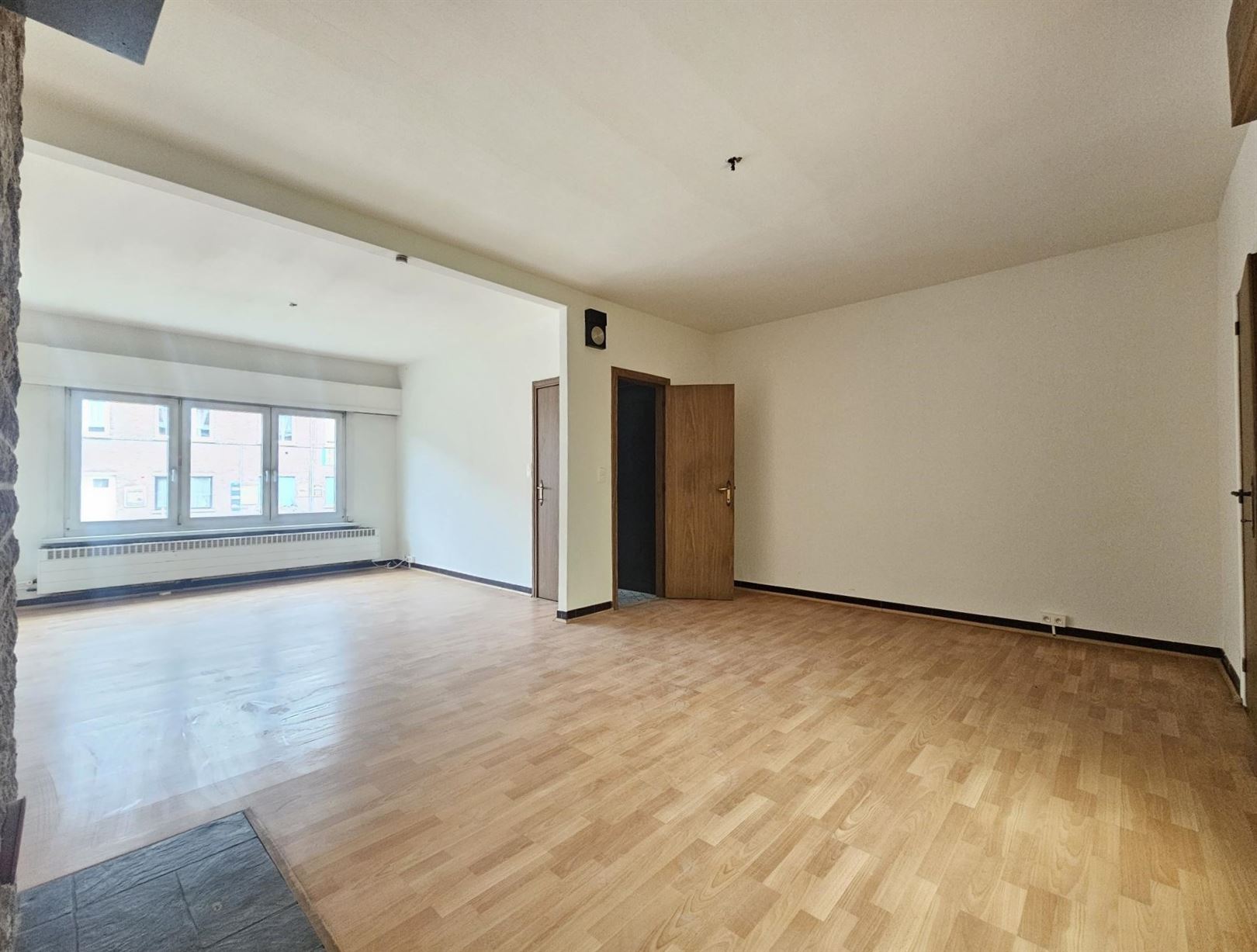 Zeer gunstig gelegen burgerwoning in autoluwe woonwijk. - foto 4