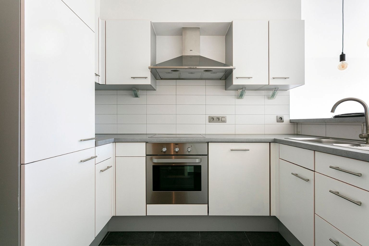 Instapklaar, zonnig 1 slaapkamer appartement met garagebox - foto 3