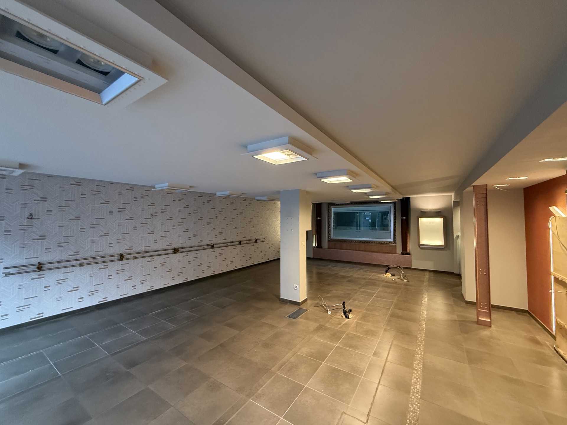 Commercial for rent in Mol - photo 3