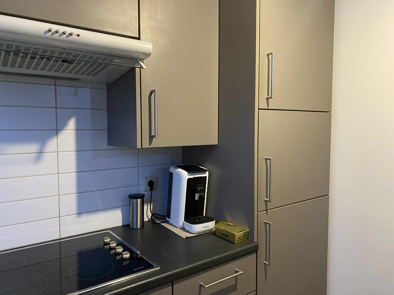 Opbrengsthuis met commerciële ruimte en 2 appartementen - photo 4