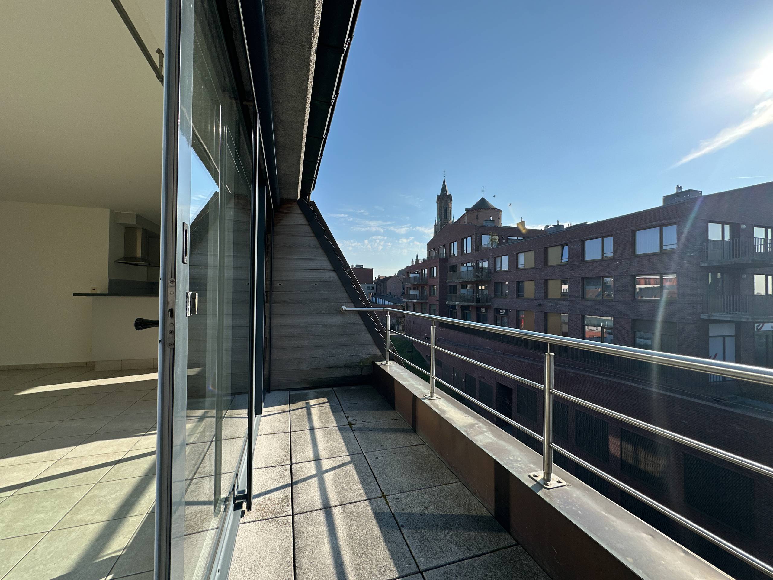 Ruim 2-slaapkamerappartement te huur in centrum Wetteren - foto 5