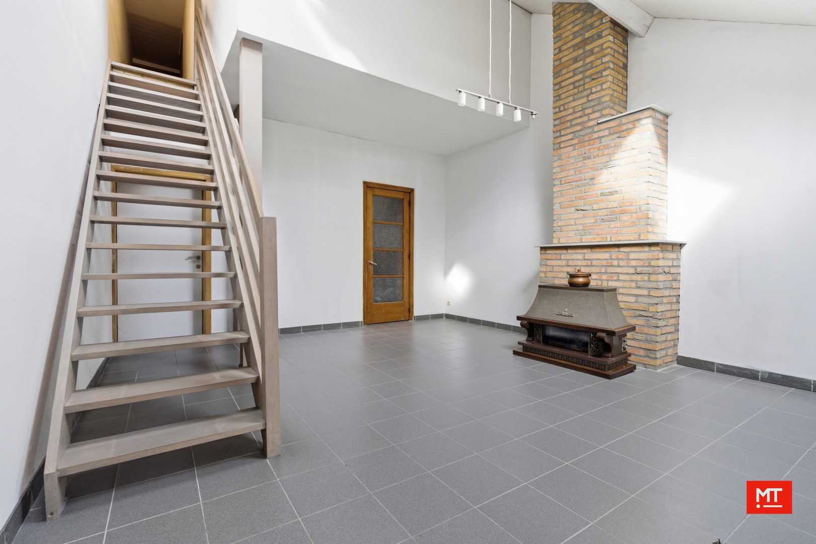 Ruime, instapklare woning met 4 slaapkamers en zonnige tuin in Wevelgem - foto 4