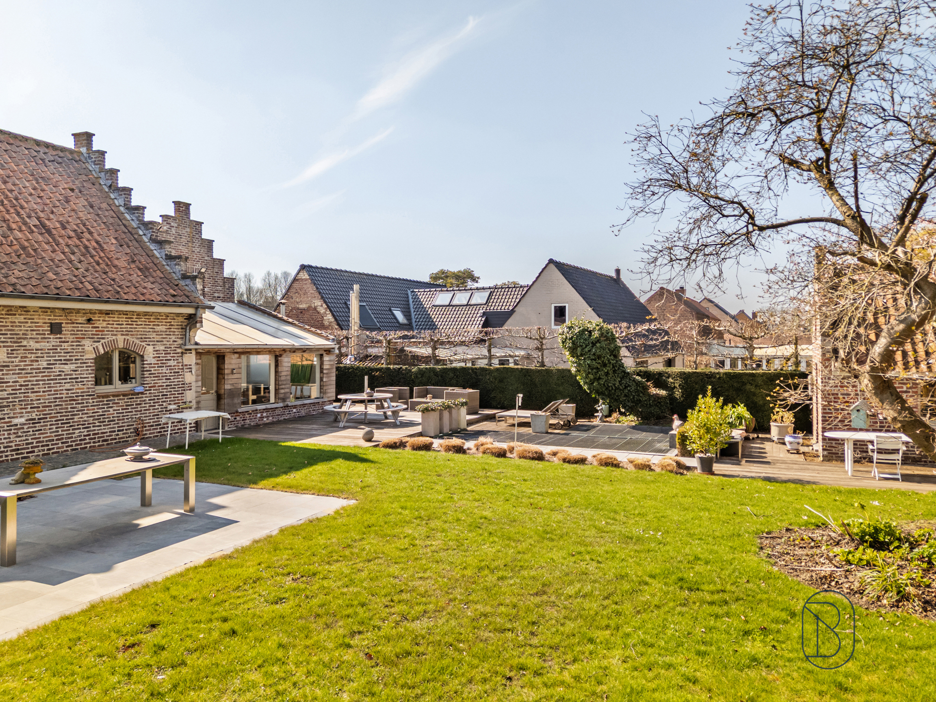 Charmante villa met tuin, garage en tal van mogelijkheden - foto 3