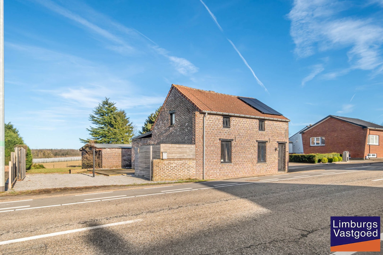 Instapklare woning met ruime loods/werkplaats, 11a 77ca - foto 1