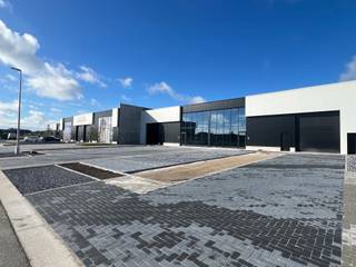 Nieuw KMO-project (E-Project) gelegen op de industriezone in Houthalen-Oost, vlakbij afrit 30 van de E314. Deze locatie in het hart van...