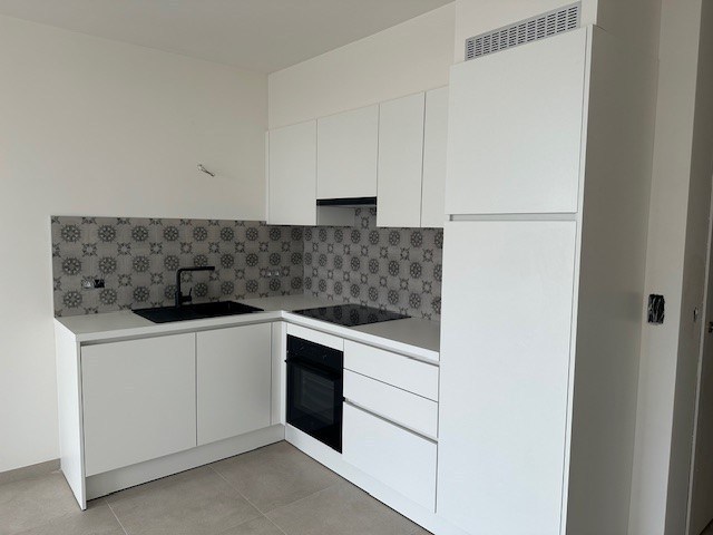 Volledig gerenoveerde, ongemeubelde studio op de 8e verdieping - Zeedijk Oostende - foto 3