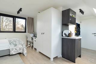 Op zoek naar een zorgeloze en duurzame investering of een instapklare studentenkamer in Leuven? Deze moderne studentenkamer van ca. 20 m² met...