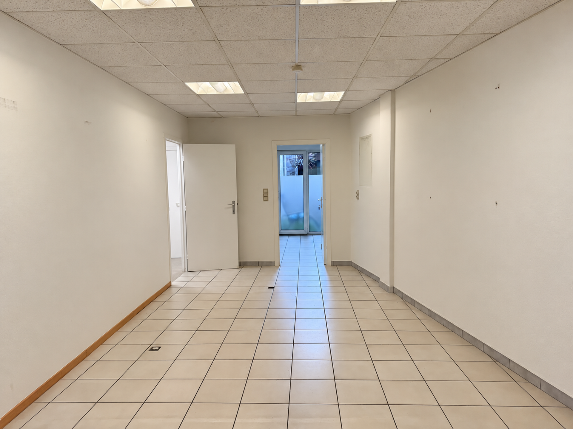 Commercial for rent in Torhout - photo 4