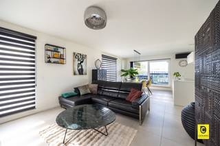 <p><span>Luxurious 3-bedroom apartment with southwest-oriented covered terrace in recent building (2018) with elevator</span></p><p><span> </span></p><p><span>This modern apartment combines comfort, style and energy efficiency, located within walking distance from the center of Aartselaar, with an excellent connection to the A12 motorway. Thanks to high-quality acoustic and thermal insulation, the apartment achieves an </span><span>EPC A label</span><span>.</span></p><p><span> </span></p><p><span>Layout of this bright apartment: :</span></p><p><span> </span></p><p><span>Entrance hall &amp; guest toilet<br />On</span><span> entering you will find a spacious entrance hall with security door and videophone. Here is also a guest toilet. Through the right side of the hall you enter the bright living space.</span></p><p><span> </span></p><p><span>Living space &amp; open kitchen<br />The</span><span> generous living space is bathed in natural light and flows seamlessly into a fully installed open kitchen. The luxurious kitchen is equipped with modern high-quality appliances and a stylish island. A large sliding window provides access to the </span><span>southwest-oriented covered terrace</span><span>, equipped with sun screens and fly screens. Next to the kitchen you will find a practical storage room with connections for washer and dryer.</span></p><p><span> </span></p><p><span>Bedrooms &amp; bathroom<br />The</span><span> night hall leads to three comfortable bedrooms equipped with shutters . The bathroom has a walk-in shower and double sink unit.</span></p><p><span> </span></p><p><span>Storage &amp; car parking space</span></p><p><span><br />The apartment features a double storage room and 2</span><span> car parking space</span><span>. The asking price of 1 car parking space with storage is € 20,000</span></p><p><span> </span></p><p><span>Additional assets</span></p><ul><li><span>Recent apartment (2018) </span></li><li><span>Lots of natural light </span></li><li><span>Southwest oriented covered terrace </span></li><li><span>Luxuriously finished and energy efficient (EPC A) </span></li><li><span>Air conditioning in the living room </span></li><li><span>Shutters present in the living room </span></li><li><span>Fly screens installed </span></li><li><span>Elevator present </span></li><li><span>Walk-through apartment </span></li><li><span>2 car parking spaces with 1 storage each ( 20,000 each)</span></li></ul><p><span>Do not miss this unique opportunity and combine luxury, comfort and energy efficiency in one beautiful apartment!</span></p><p><span> </span></p><p><span> </span></p>