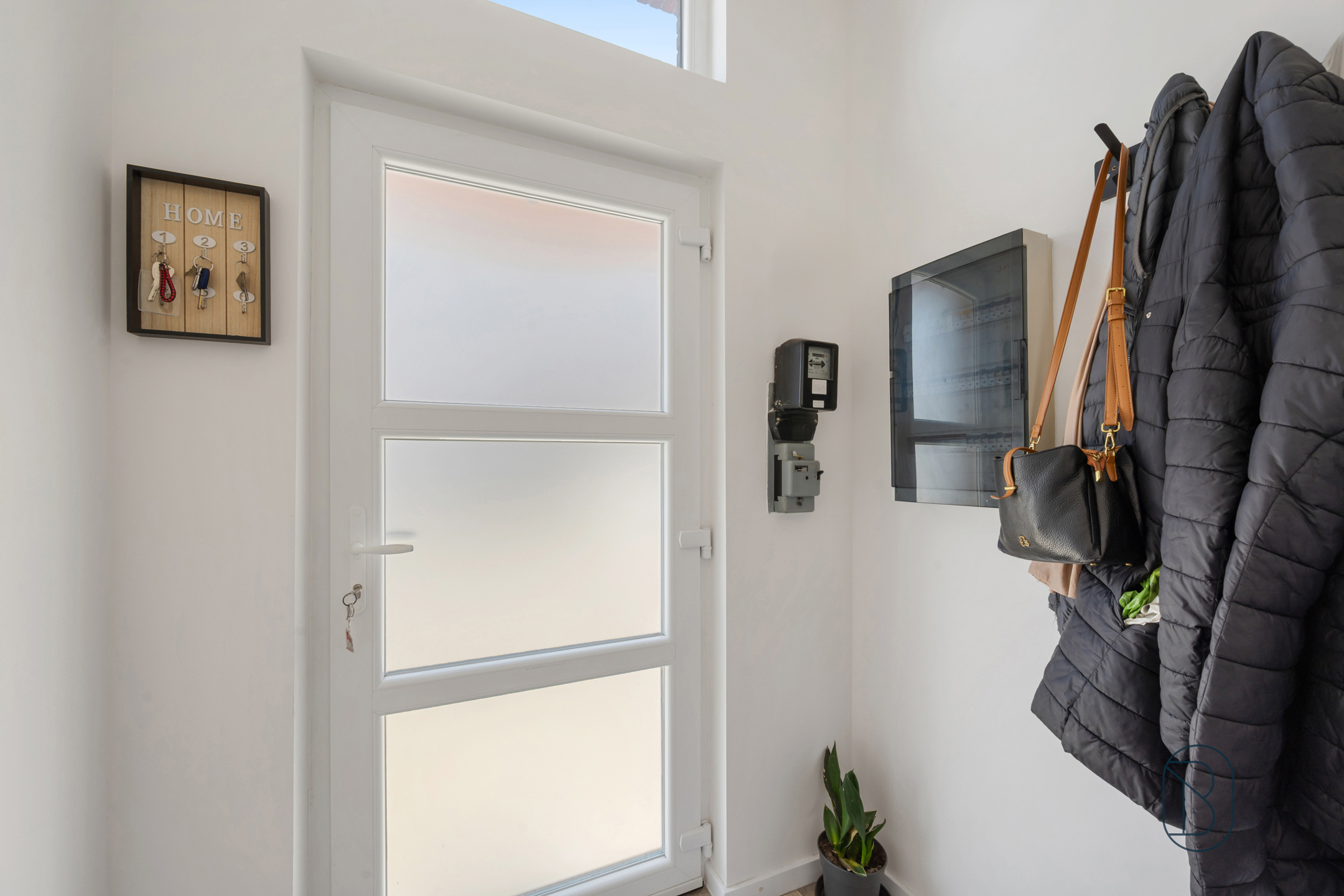 Goedgelegen gerenoveerde woning - foto 3