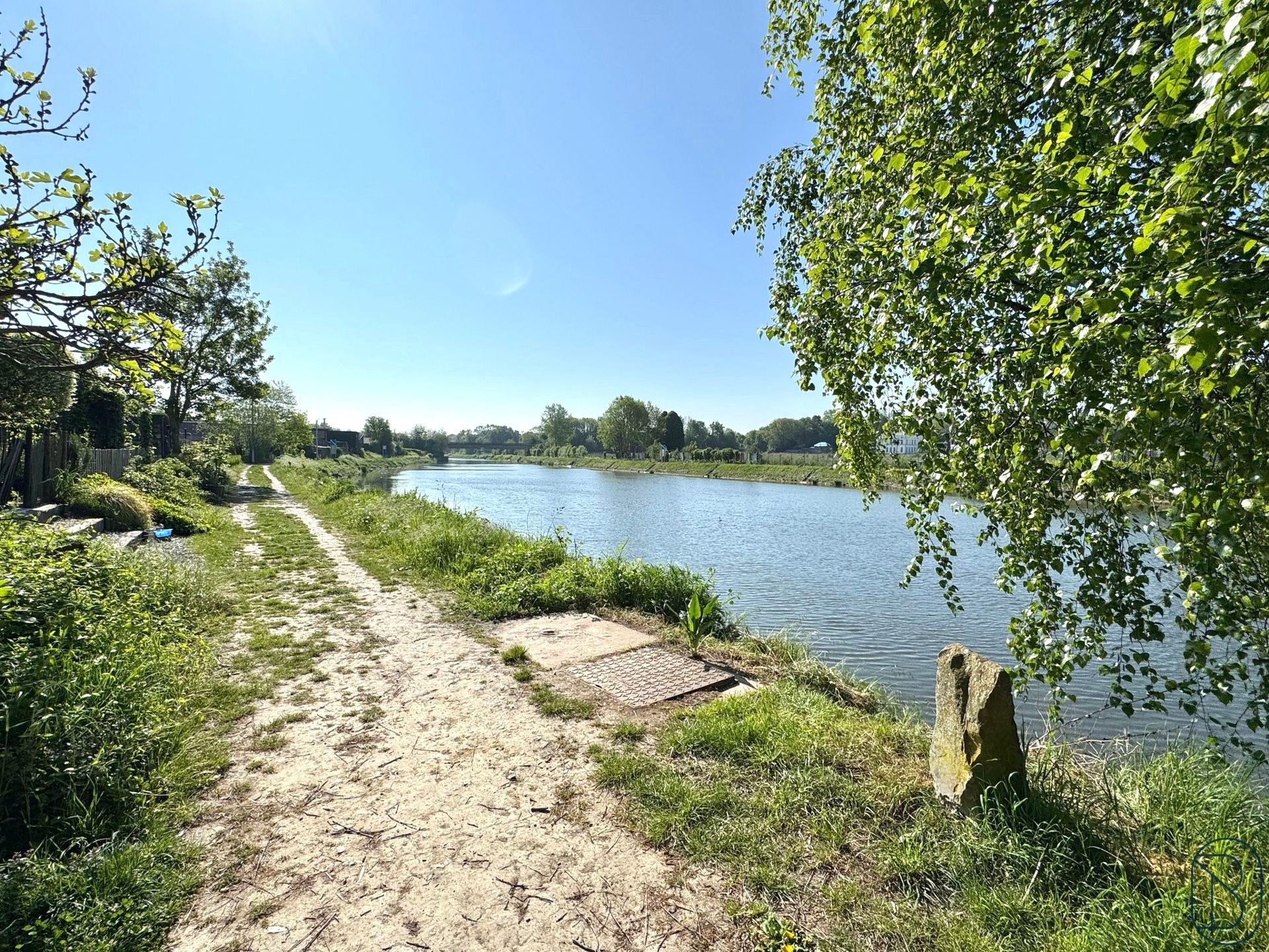 TOPgelegen aan de Schelde: 4 te renoveren woningen.  - foto 2