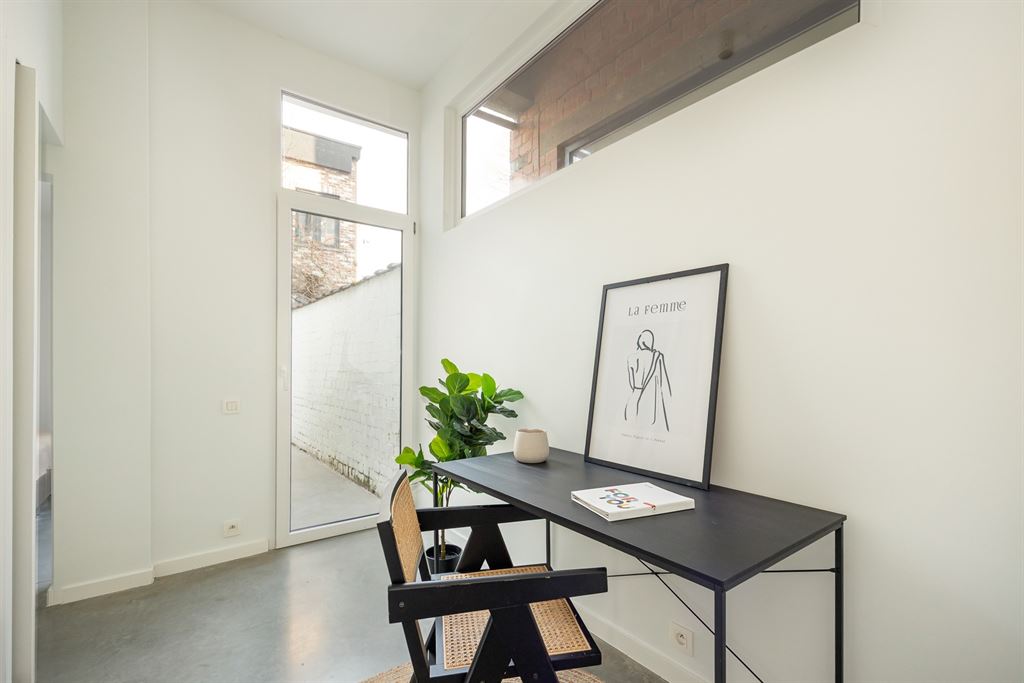 Gerenoveerd gelijkvloers appartement met stadstuin - foto 5