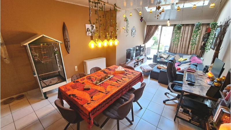 Comfortabele 2-slaapkamerwoning met Terras en Tuintje te koop in Brugge - foto 2