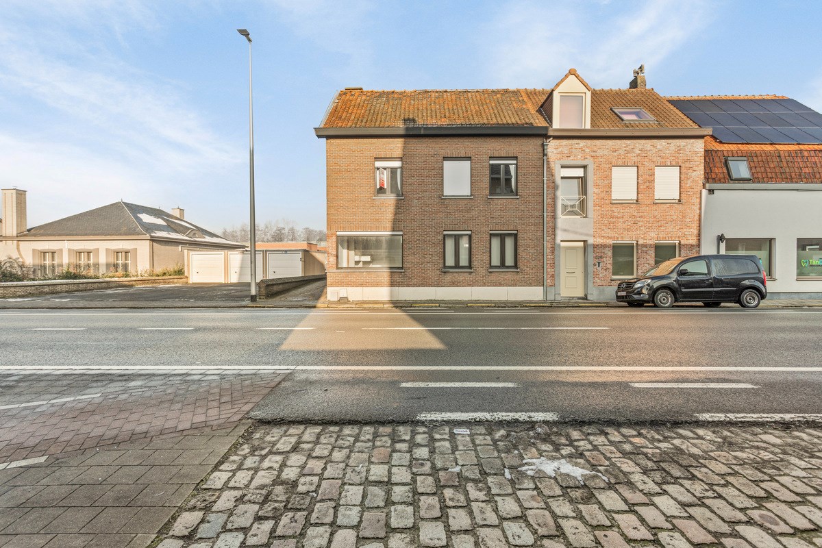 Ruime woning met 3 slaapkamers! - foto 2