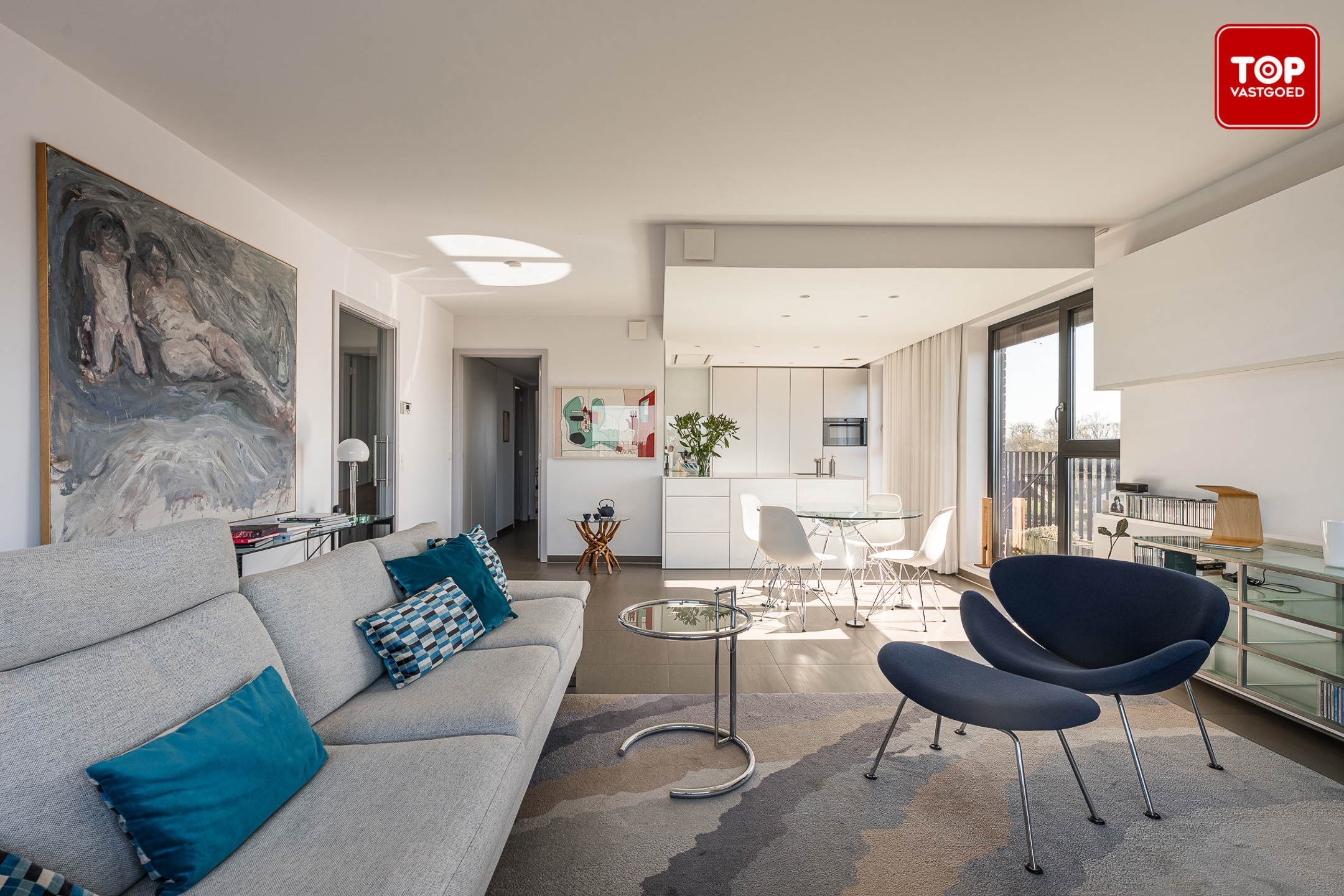 Hoogwaardig afgewerkte penthouse met 45m² terras. 2 slaapkamers, garage en staanplaats!  - foto 5