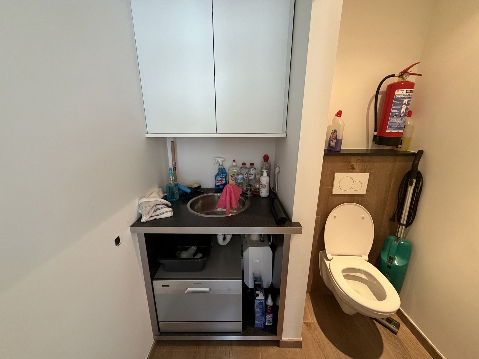 Kantoorruimte op zichtbare locatie + 2x berging - foto 5