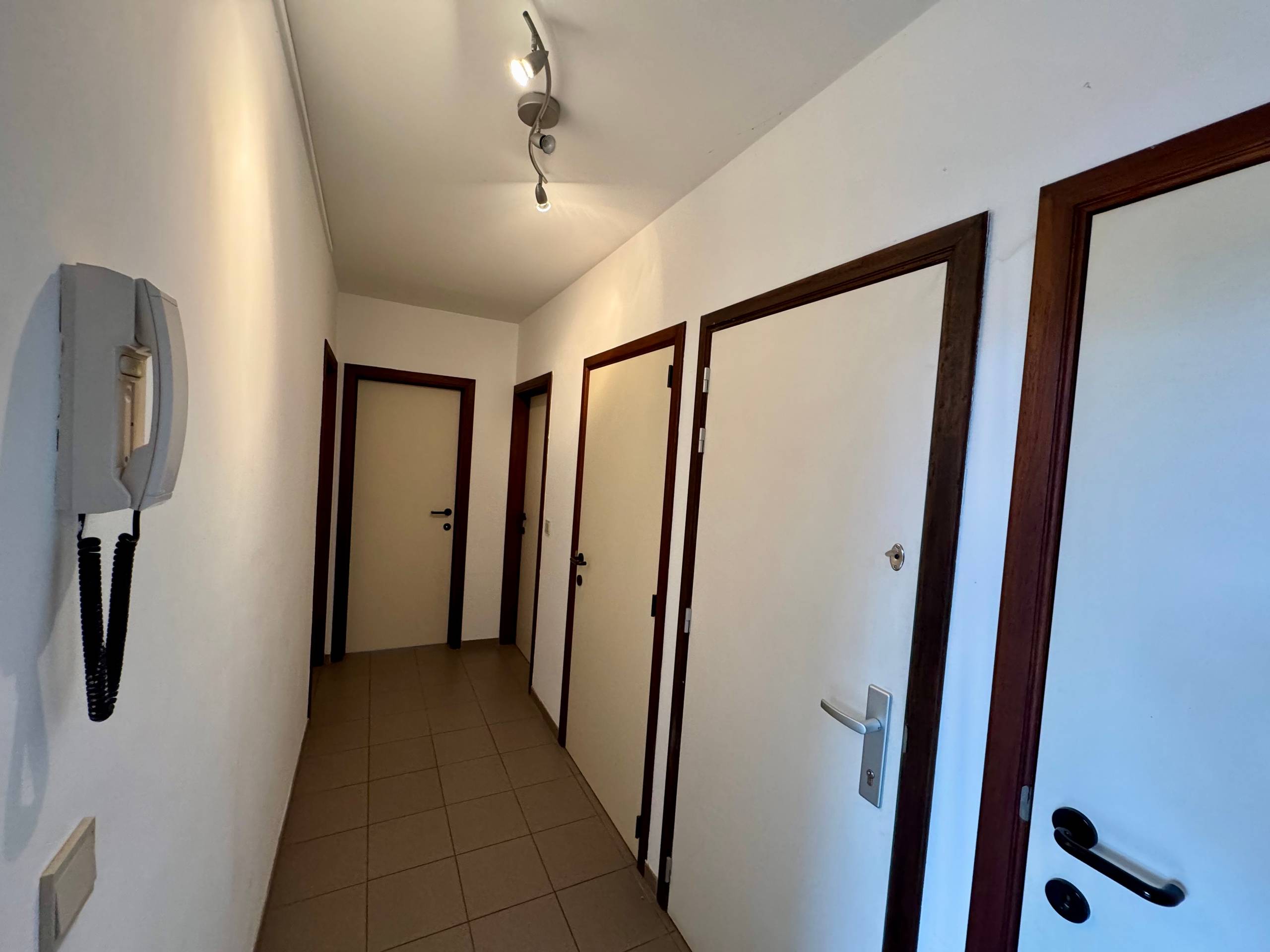 Ruim duplex-appartement met 3 SLPK, 2 BADK en terras - foto 5