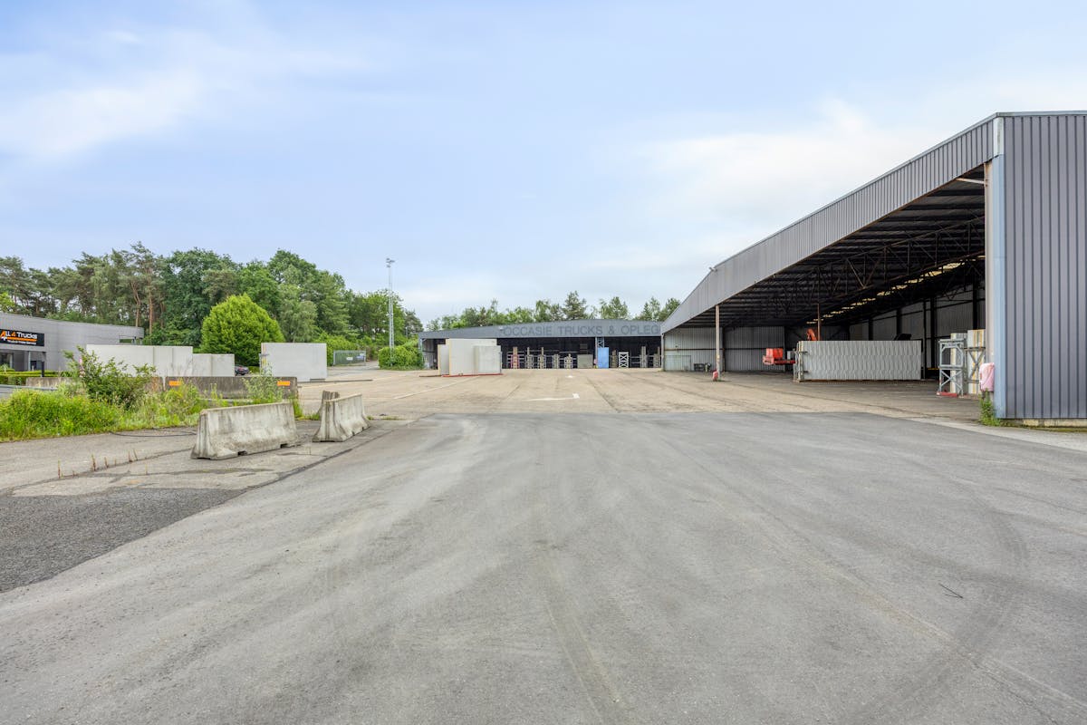Site logistique multifonctionnel à louer à Lummen - photo 4
