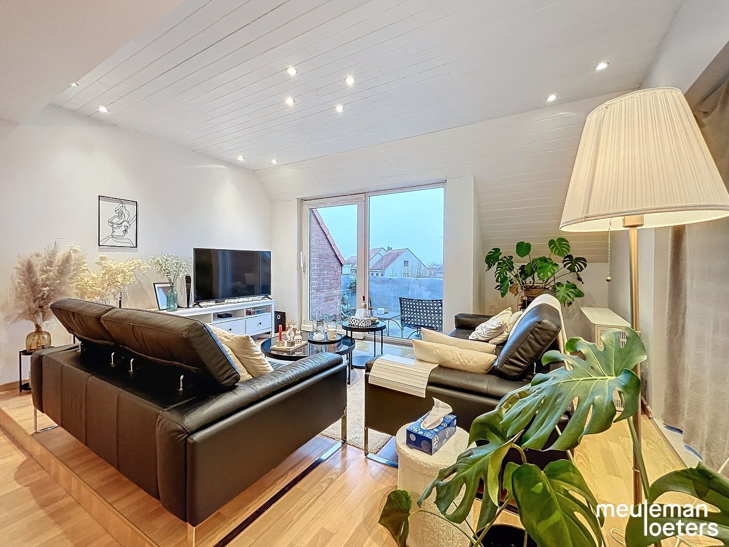 Lichtrijk appartement  met drie slaapkamers - foto 4