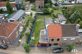 South-facing building plot for sale in the heart of Deinze – quiet location and easily accessibleThis beautiful south-facing plot offers a unique...