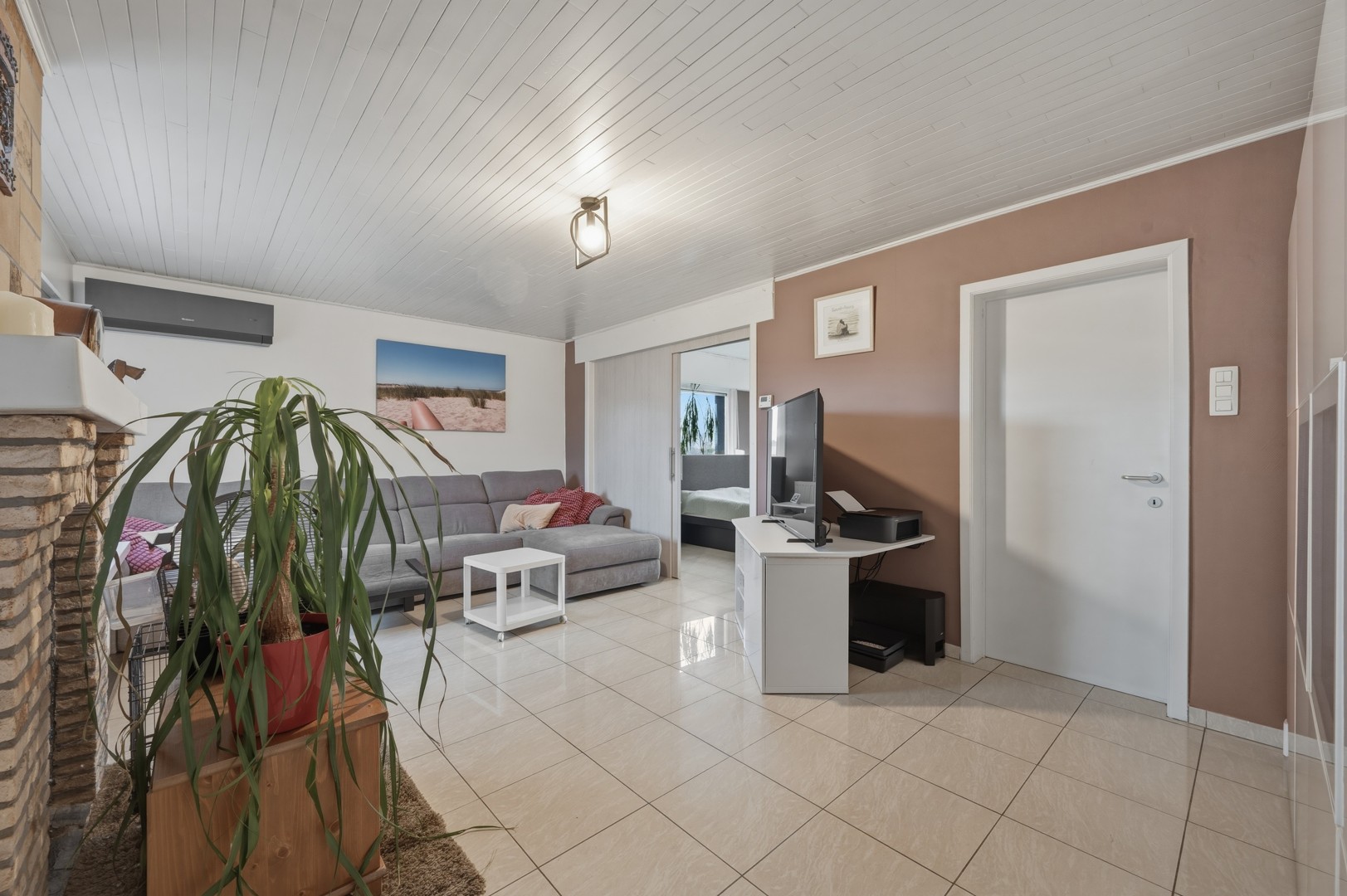 Rustig gelegen, gerenoveerde gezinswoning met 5 slpkm - foto 5