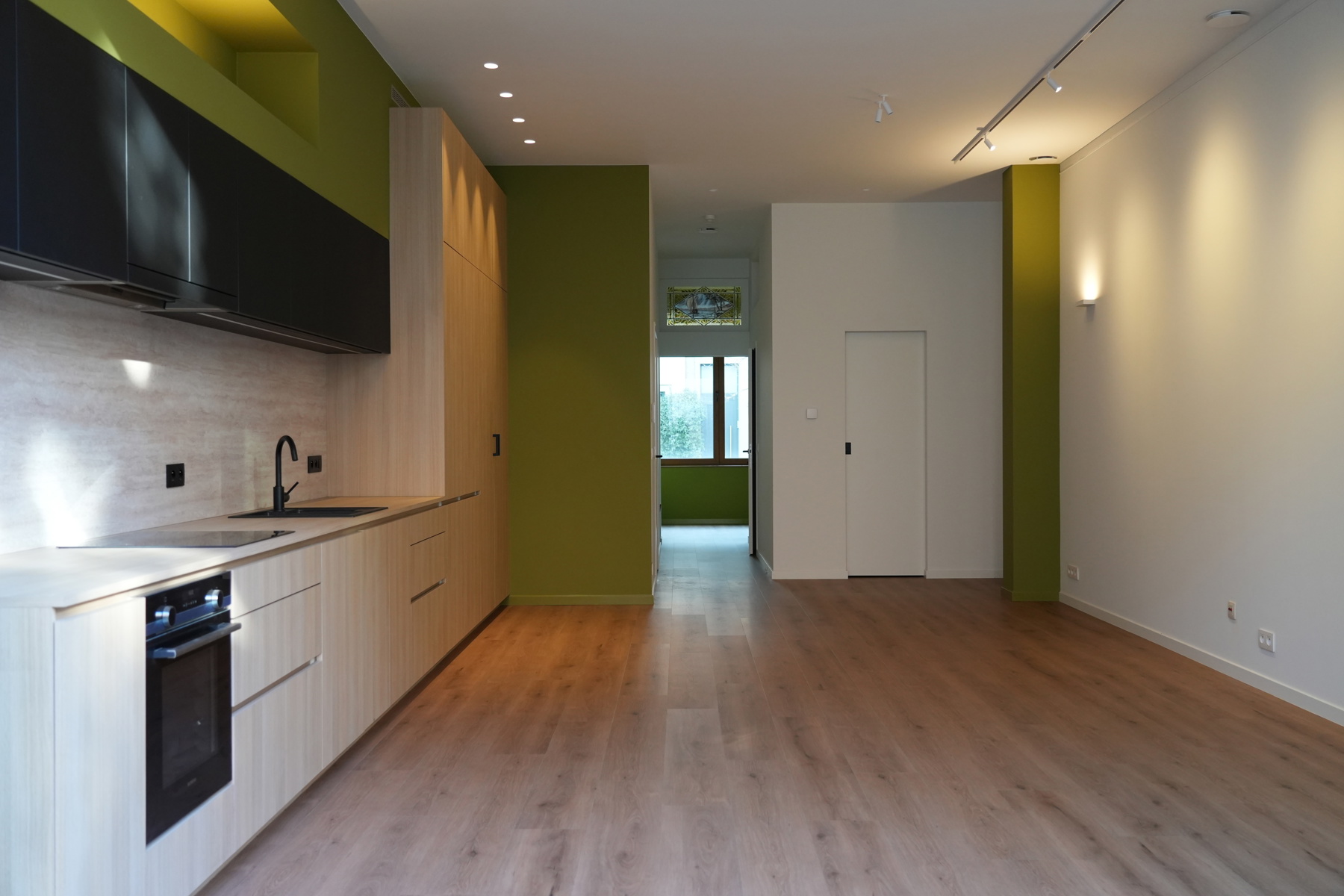 Gerenoveerd 1 SLK-gelijkvloersappartement met stadstuin - foto 2