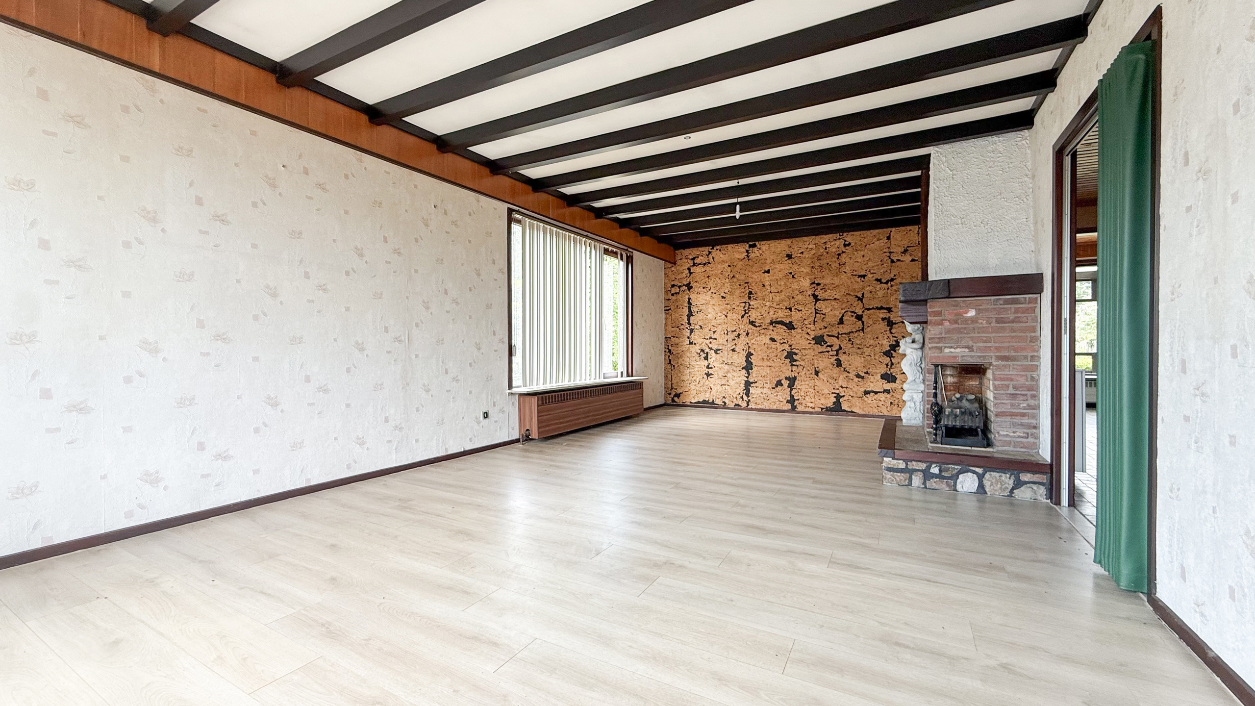 Ruime split-levelwoning met 3 slaapkamers op groot perceel! - foto 2