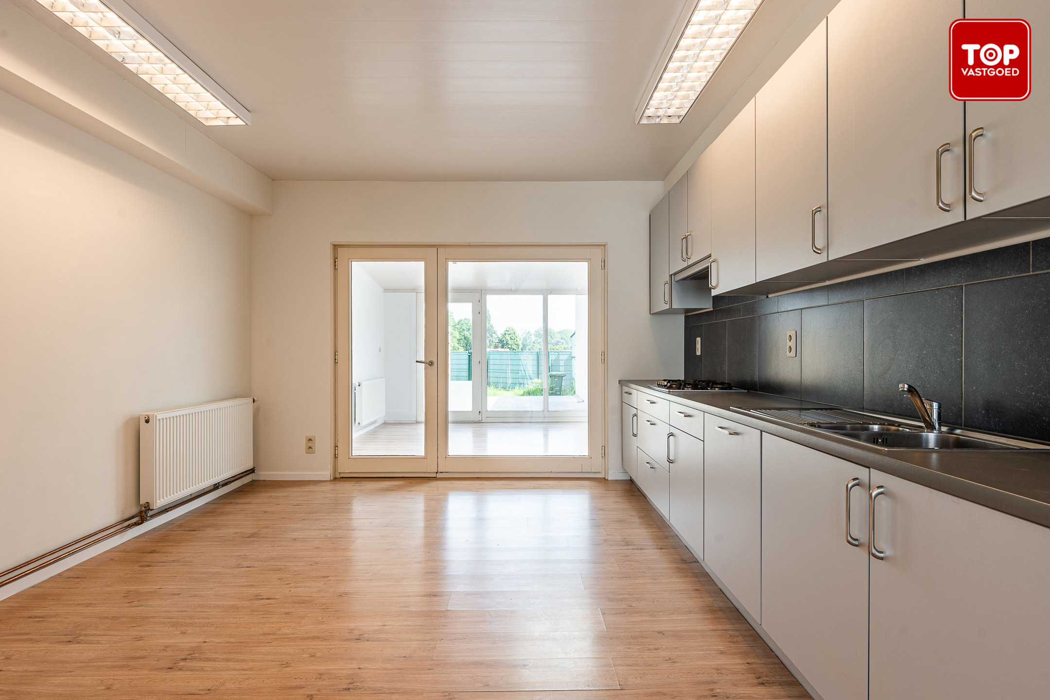 Instapklare woning met 3 slaapkamers en open zicht op de velden - foto 4