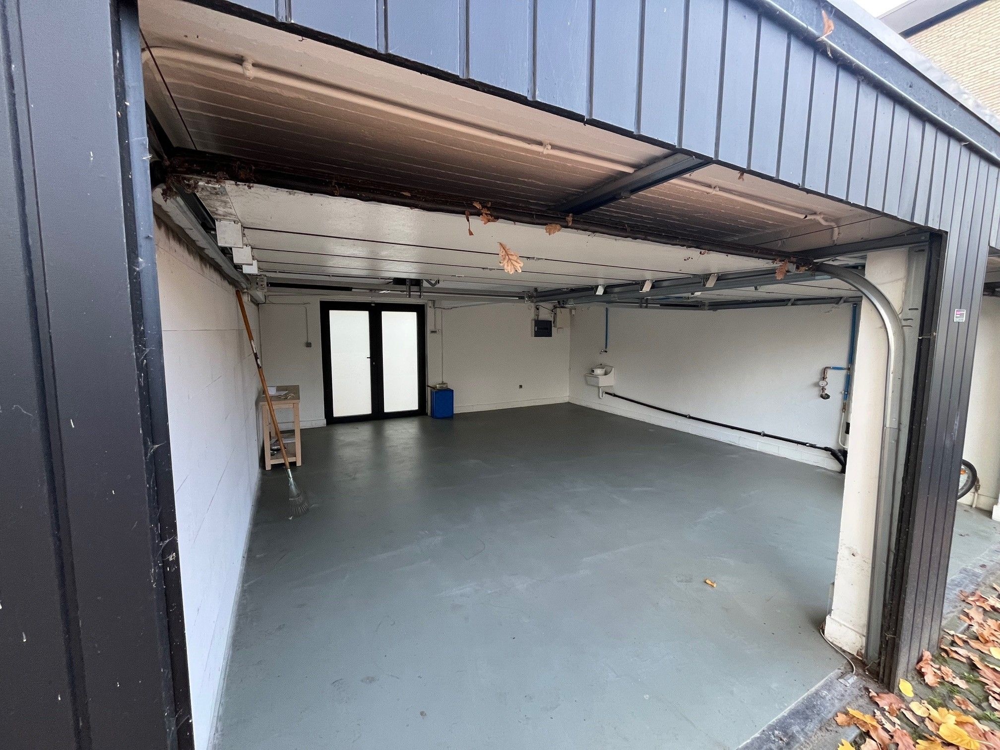 Gunstig gelegen garageboxen te koop ! - foto 4