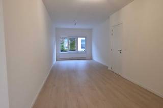 Deze volledig gerenoveerde woning (2025) is centraal gelegen in Schoten, vlakbij openbaar vervoer, scholen en winkels. Bij de renovatie werd...