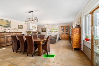 House for sale in Halle
