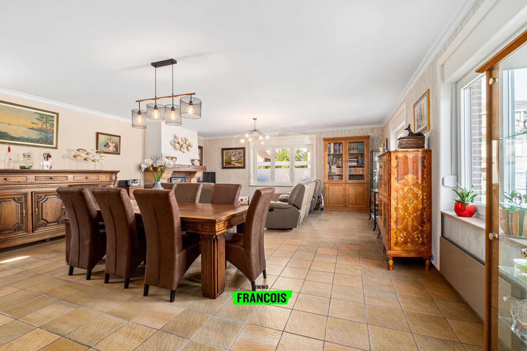 House for sale in Halle with 3 bedrooms - photo 2