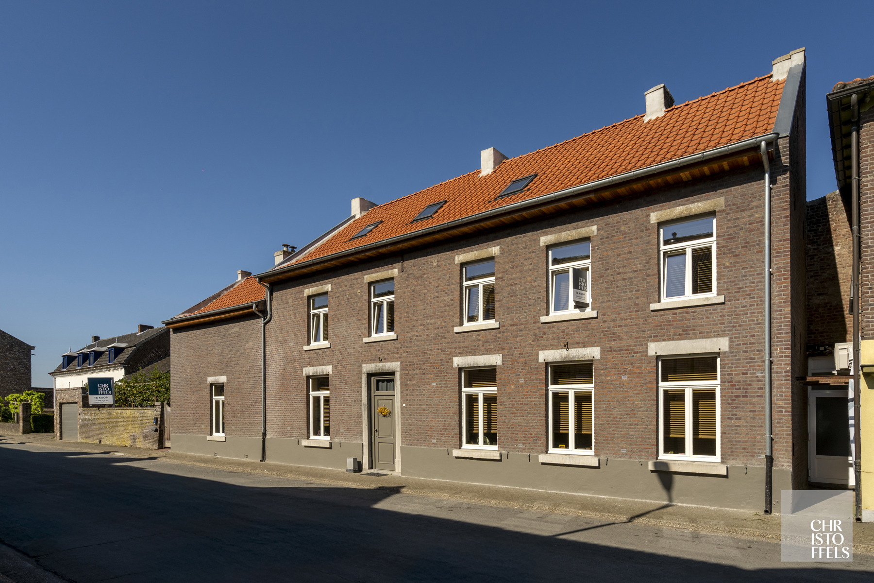 Kwalitatief gerenoveerde hoeve met 413 m² woonbeleving!  - foto 2