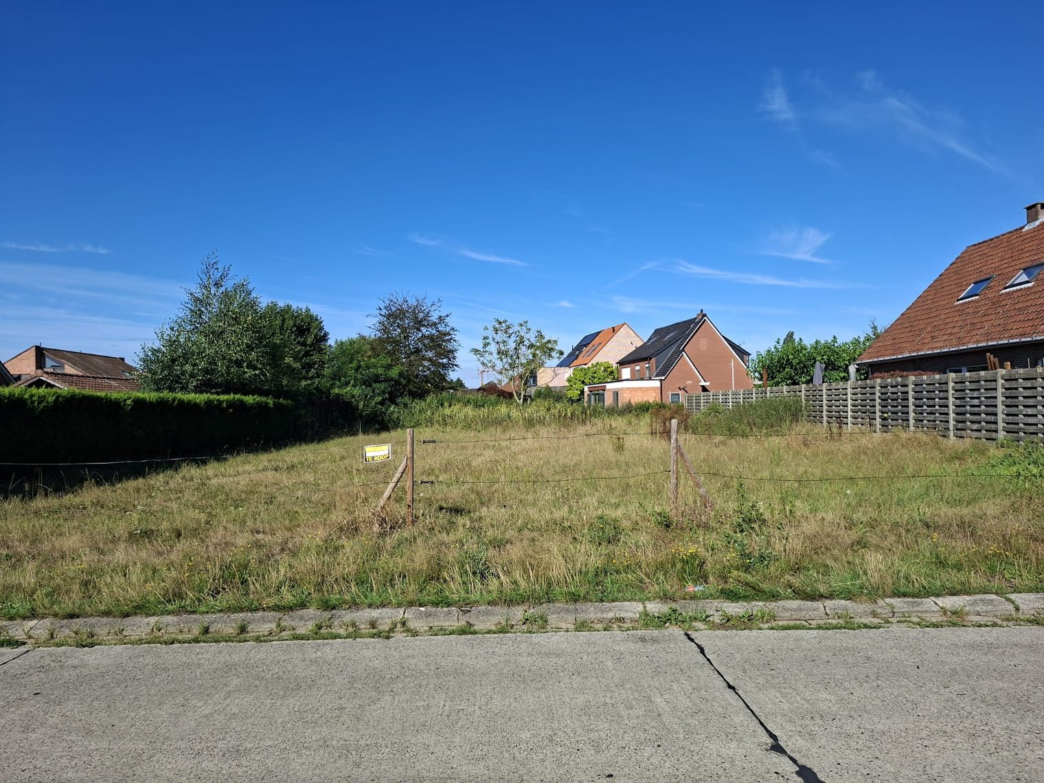Gunstig gelegen bouwgrond in een doodlopende straat. Nabij het centrum van Oostmalle.