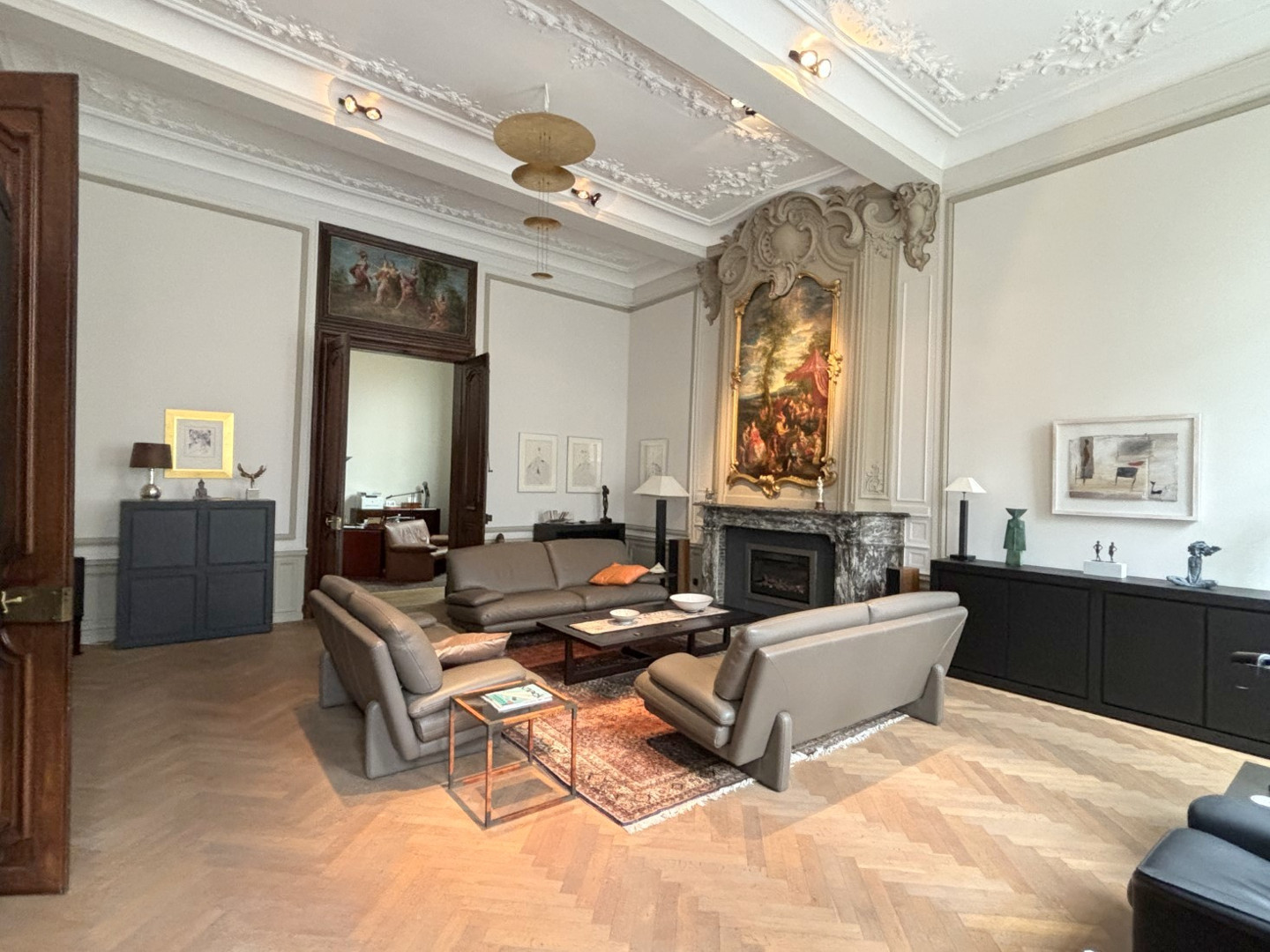 Bemeubeld luxe-appartement met tuin en garagebox - foto 4