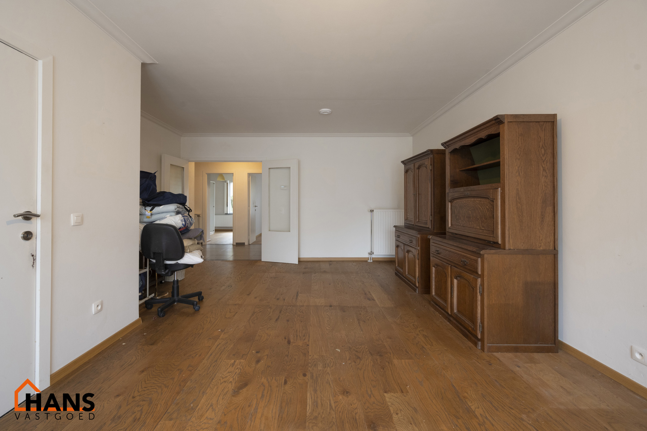 Recent gerenoveerd gelijkvloerappartement met stadstuin. - foto 3