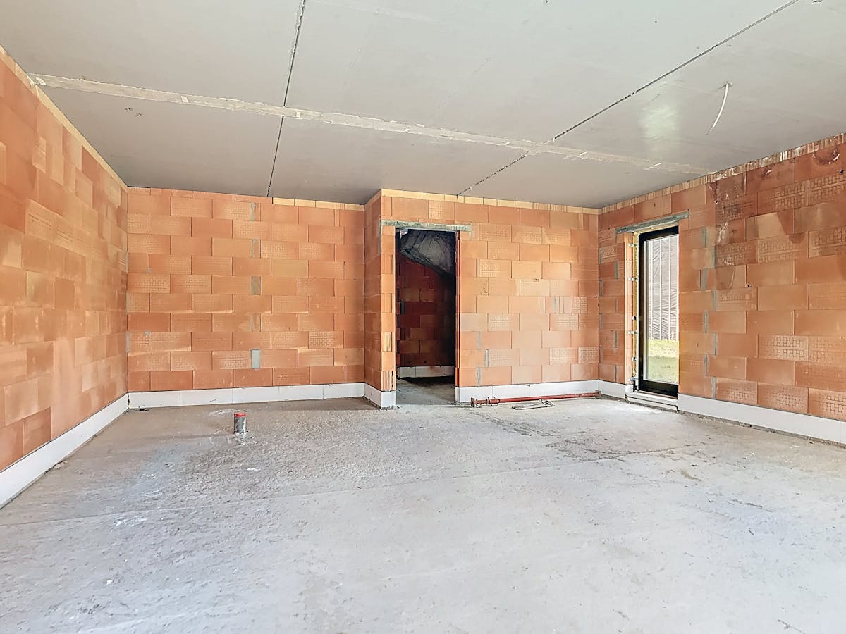 Casco halfopen bebouwing met 5 tot 7 slaapkamers, tuin en garage. - foto 4