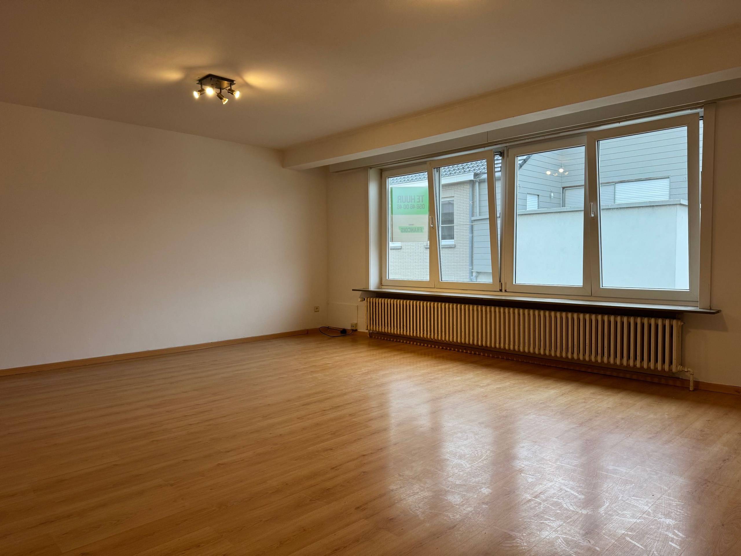 2 Slaapkamer Appartement Te Huur centrum Koksijde - foto 4