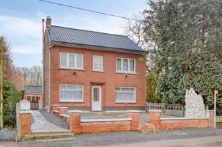 [[ DIT PAND NEEMT DEEL AAN DE ERA OPEN HUIZEN DAG OP 14/3 VAN 14:30 TOT 15:30 ]]Bekkevoort: renovatiewoning te koop op ruim perceel van +12 are met...