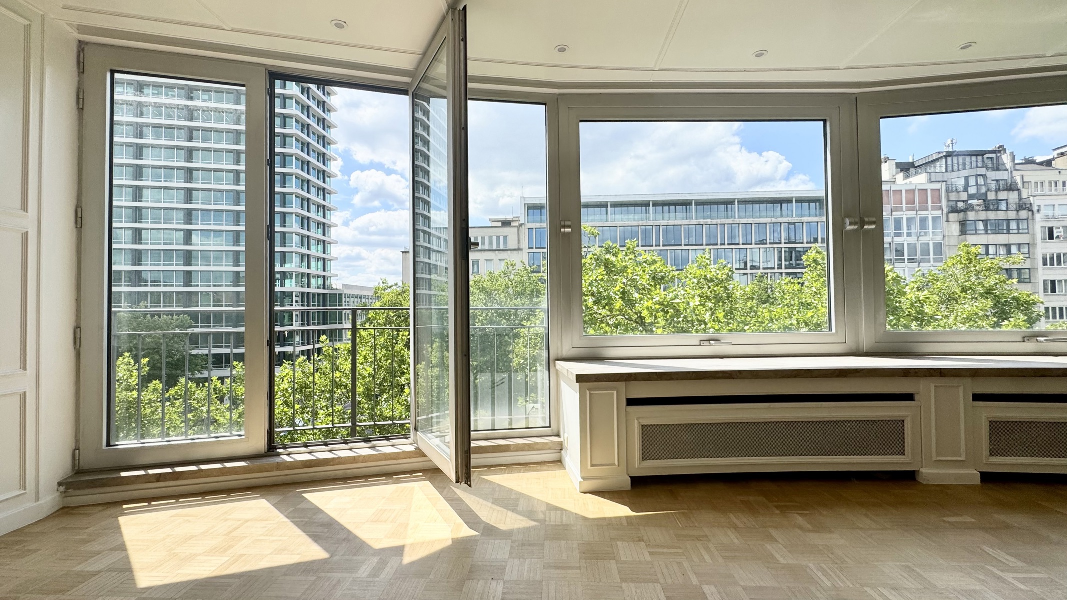 Lichtrijk appartement van 185m²: 3 slaapkamers + 2 badkamers - foto 4