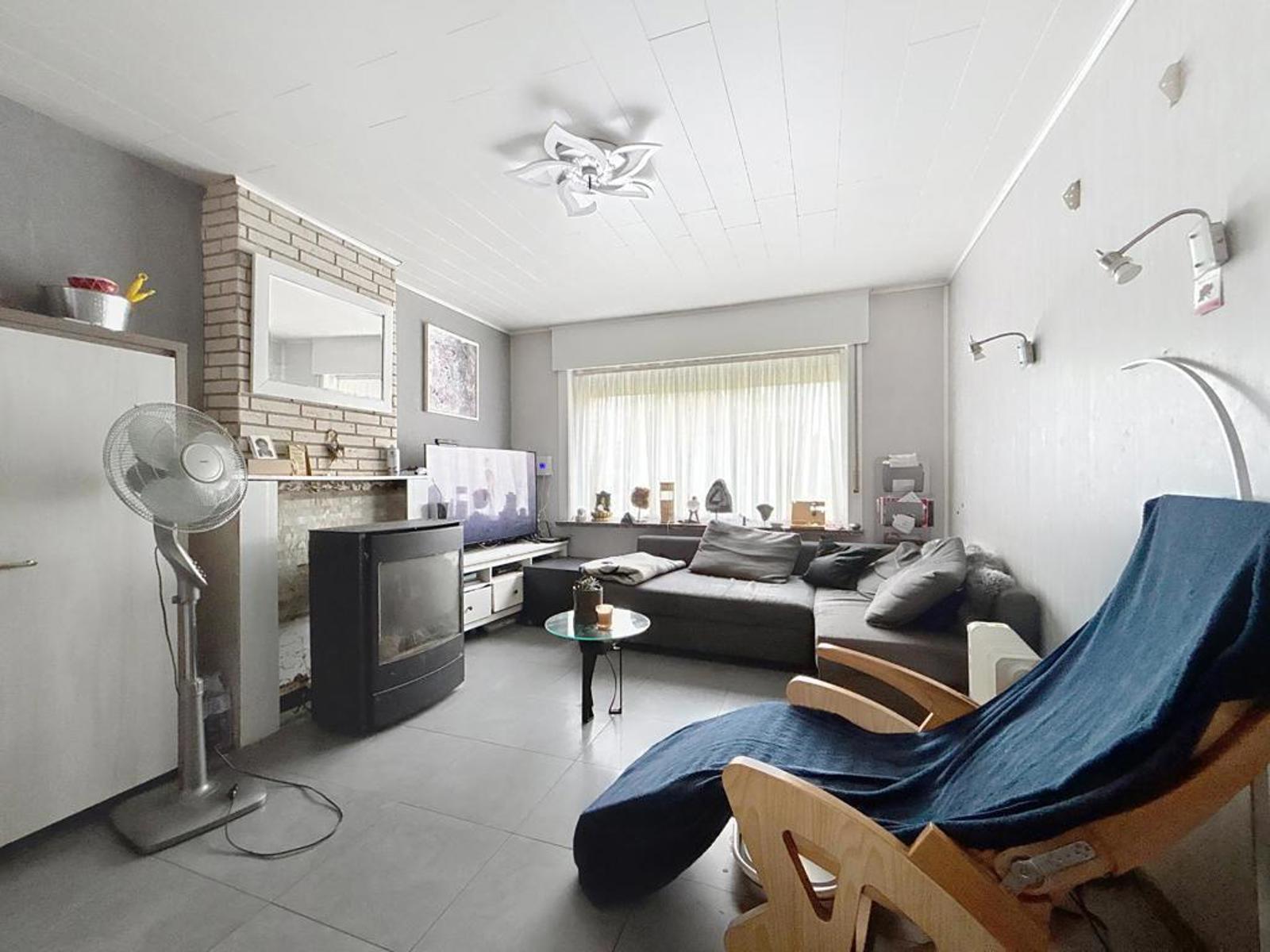 Halfopen woning met 3 slaapkamers en zonnepanelen - foto 2