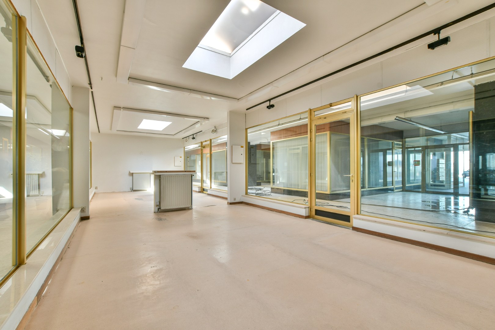 Winkelruimte op commerciële ligging te Blankenberge - foto 4