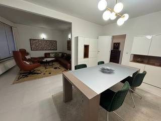 TE HUUR - Lennik - Luxueus afgewerkt 1-kamer appartement gelegen op het marktplein van Sint-Kwintens-Lennik bestaande uit een inkomhal,...