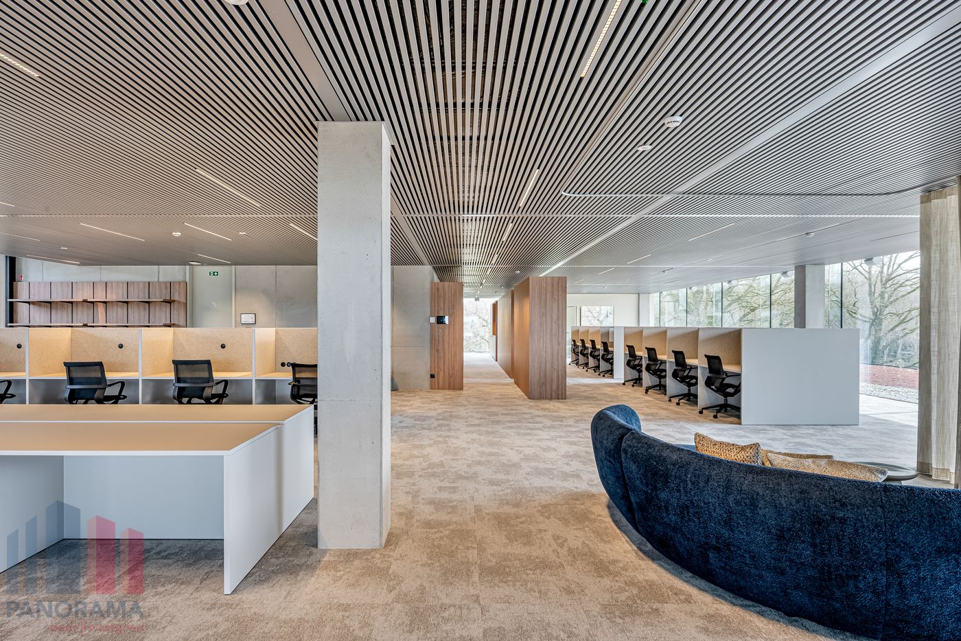 595 m² HIGH-END KANTOREN OP TOPLOCATIE LANGS DE E40 TE OOSTKAMP - photo 2