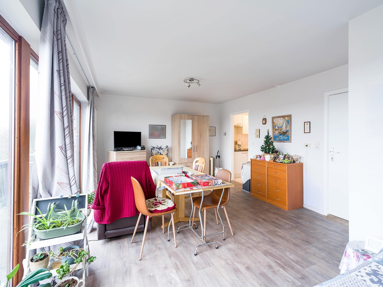 Keurige serviceflat op 5e verd. met terras - foto 2