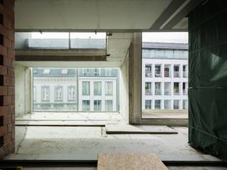 Domus Aurea - internationaal bekroonde wereldarchitectuur van Govaert en Vanhoutte Architecten. Exclusieve triplex penthouse (ca. 440 m² bvo) met...