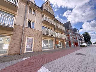Een ruim appartement op centrale ligging, vlakbij de Kaai, de Grote Markt, het openbaar vervoer en vele winkels.Dit mooie appartement beschikt over:...